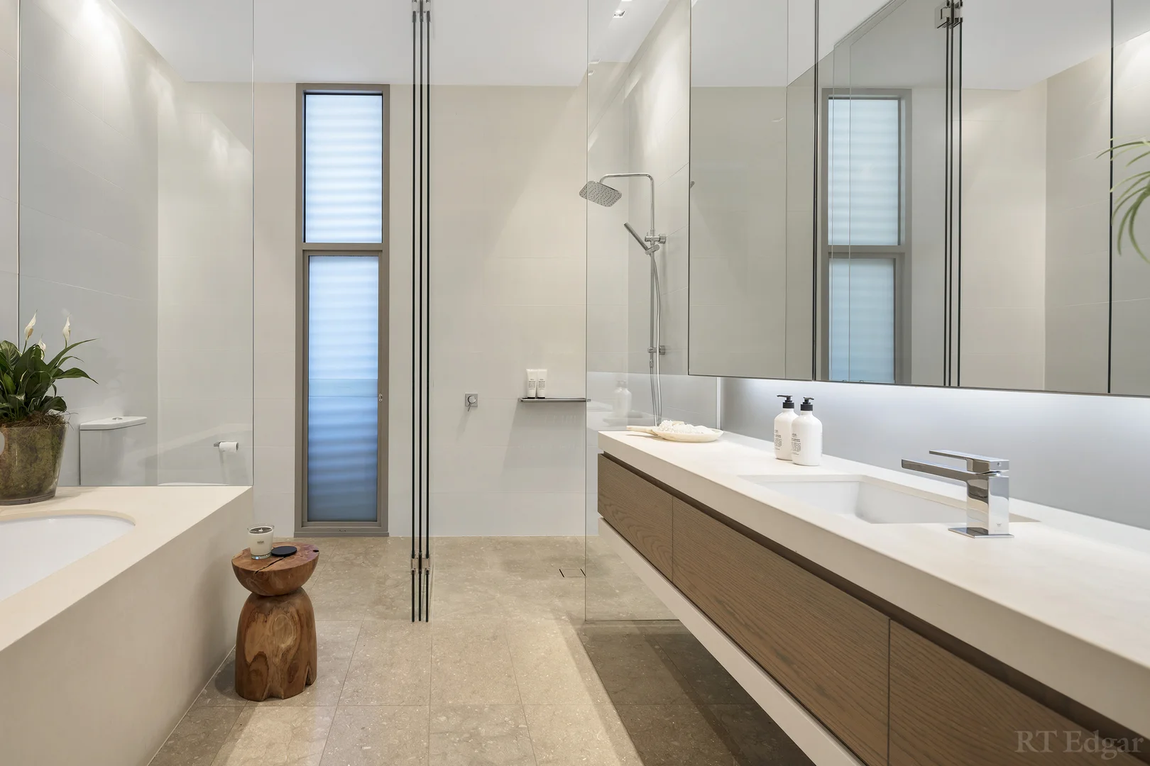 Additional image 16 of 8 Wootton Grove, Caulfield North VIC 3161