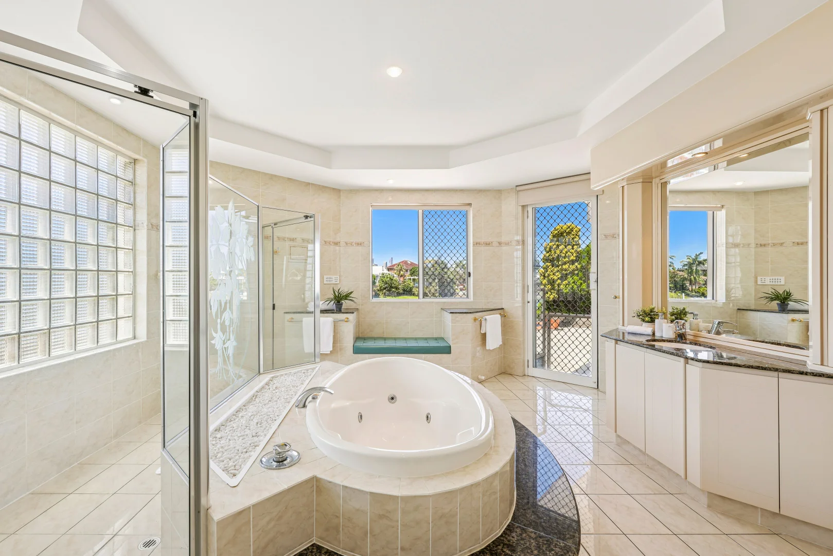 Additional image 19 of 38a Kincardine Drive, Benowa Waters QLD 4217