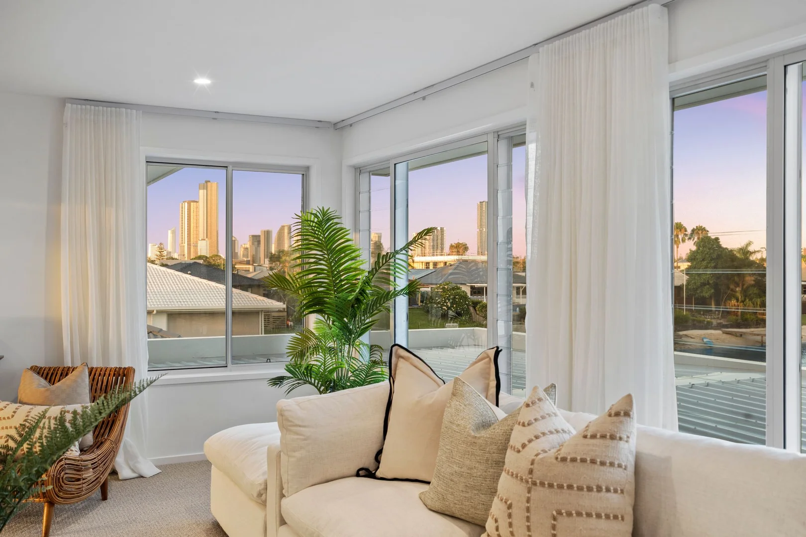 Additional image 13 of 210 Sunshine Boulevard, Mermaid Waters QLD 4218