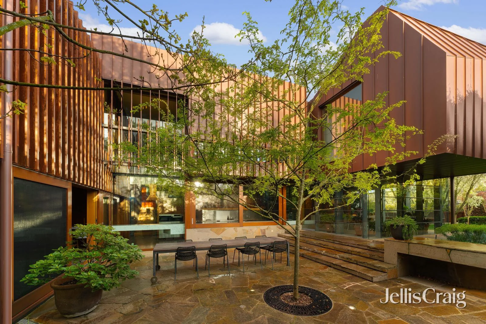 Additional image 2 of 227 Wendouree Parade, Lake Wendouree VIC 3350