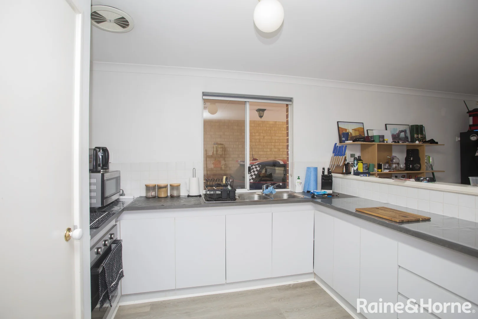 Additional image 8 of 6/32 HOLMESDALE ROAD, Woodbridge WA 6056