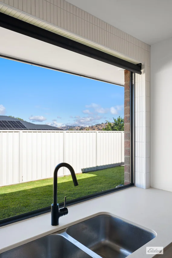 Additional image 8 of 8 Avenel Circuit, Wodonga VIC 3690