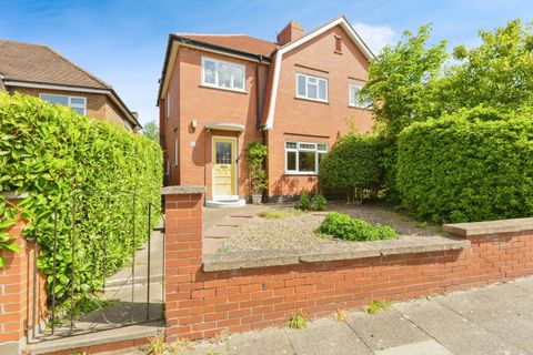 Park Hill Drive, Leicester LE2