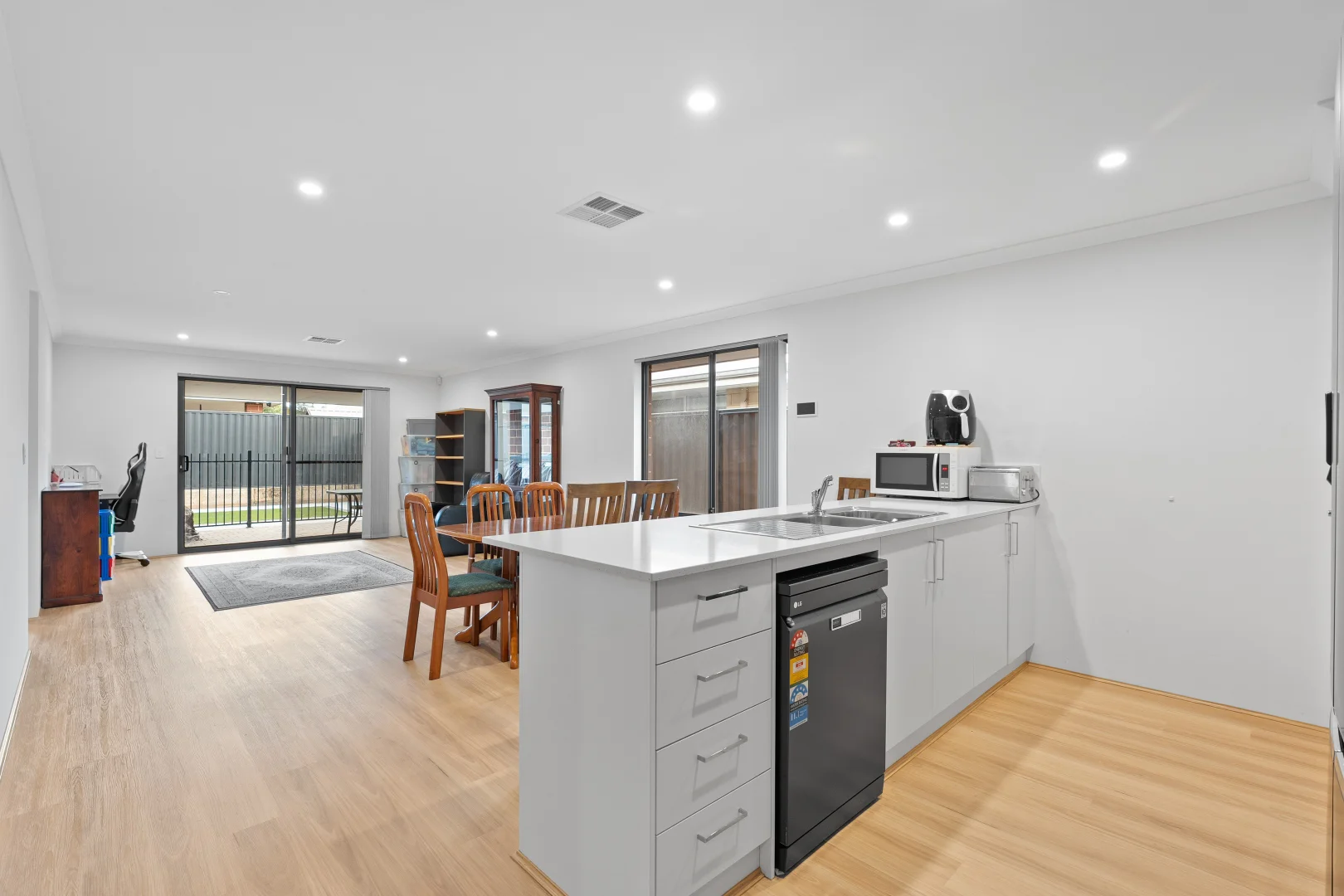 Additional image 9 of 16 Variegate Road, Baldivis WA 6171