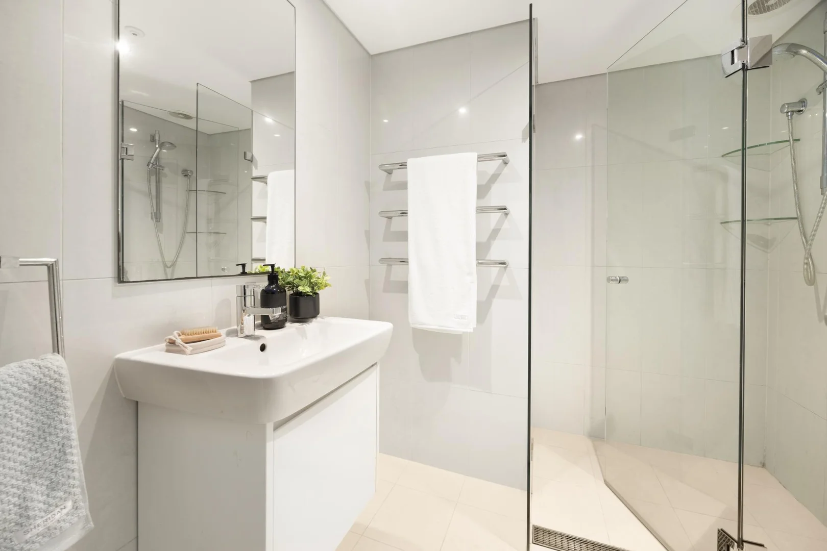 Additional image 10 of 13/180 Pacific Parade, Dee Why NSW 2099