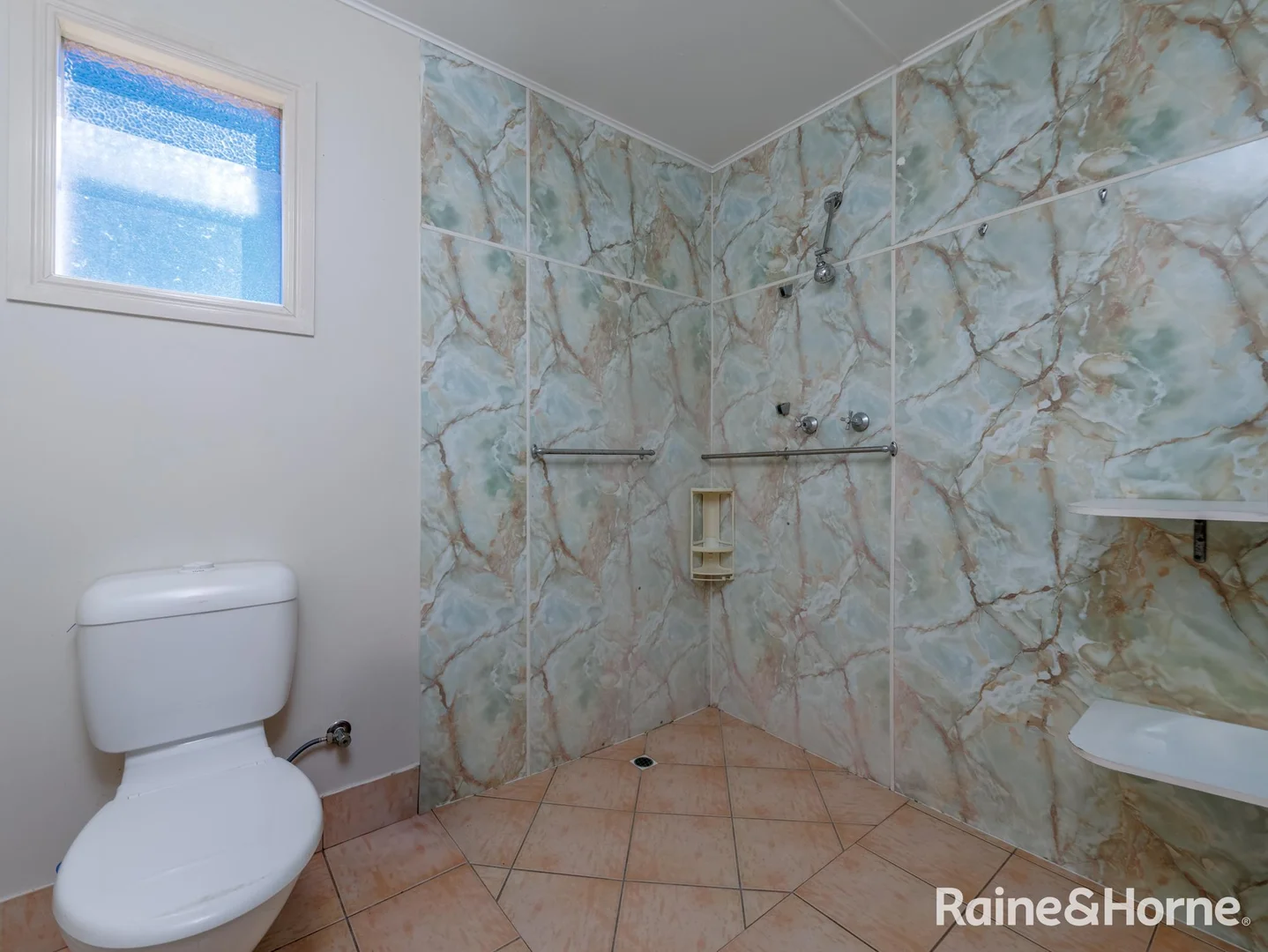 Additional image 11 of 37 Baker Street, Kepnock QLD 4670