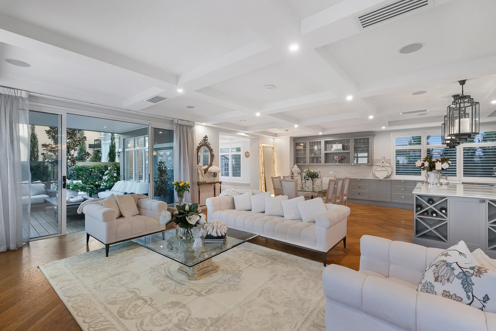 Additional image 10 of 8 Queen Guineveres Place, Sovereign Islands QLD 4216