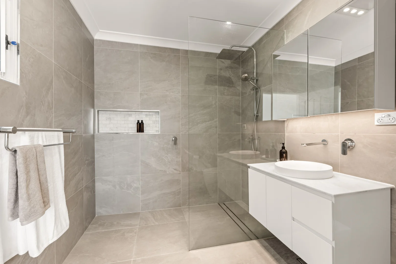 Additional image 18 of 99-101 Bignell Street, Illawong NSW 2234