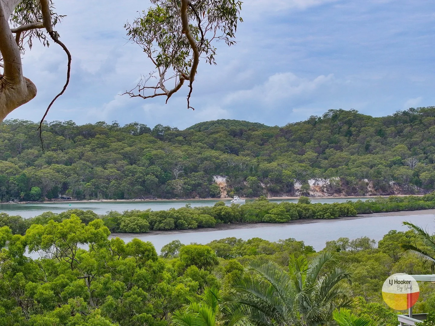 20 Leichhardt Terrace, Russell Island QLD 4184