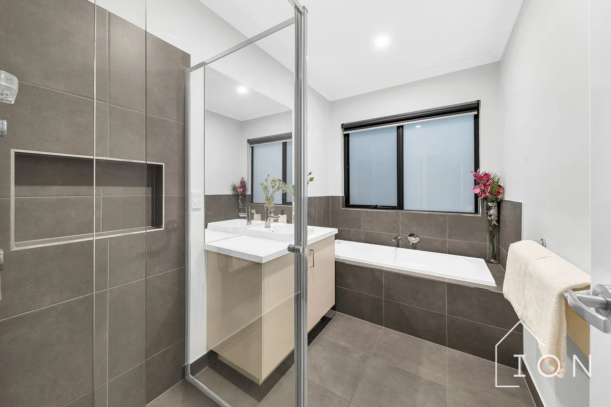 Additional image 14 of 17 Scenery Drive, Clyde North VIC 3978