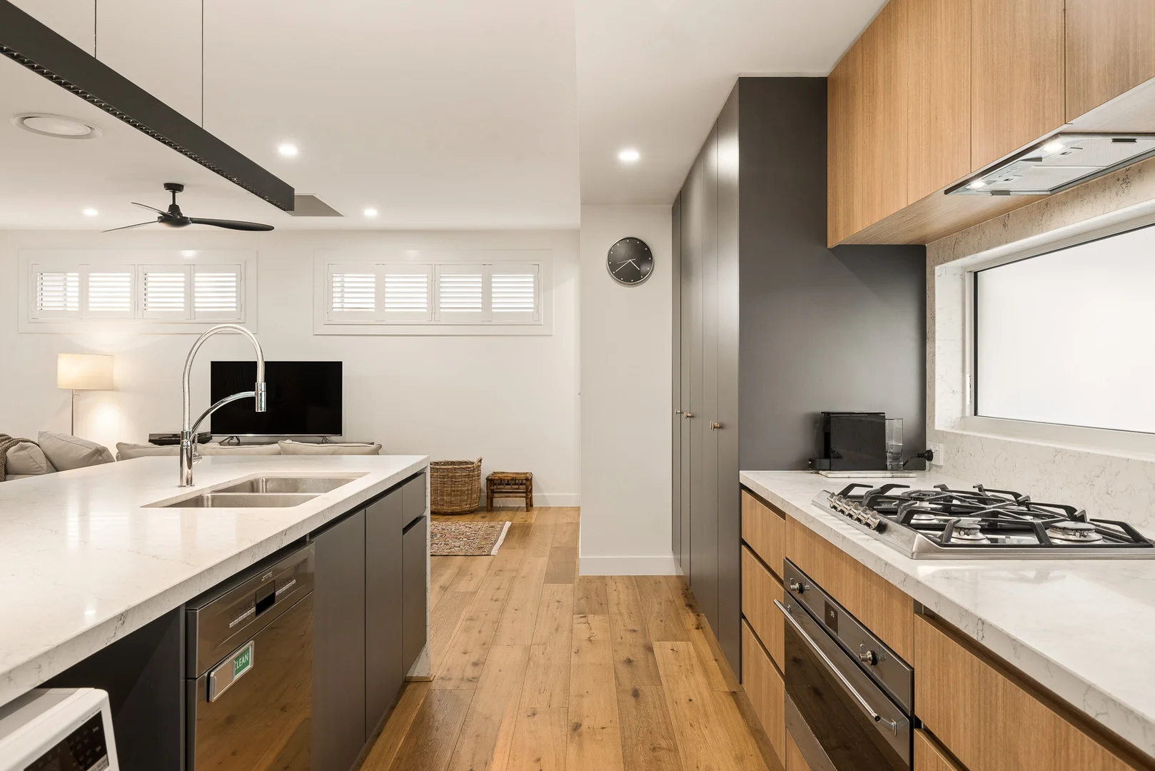 Additional image 7 of 33A Forbes Street, Hawthorne QLD 4171