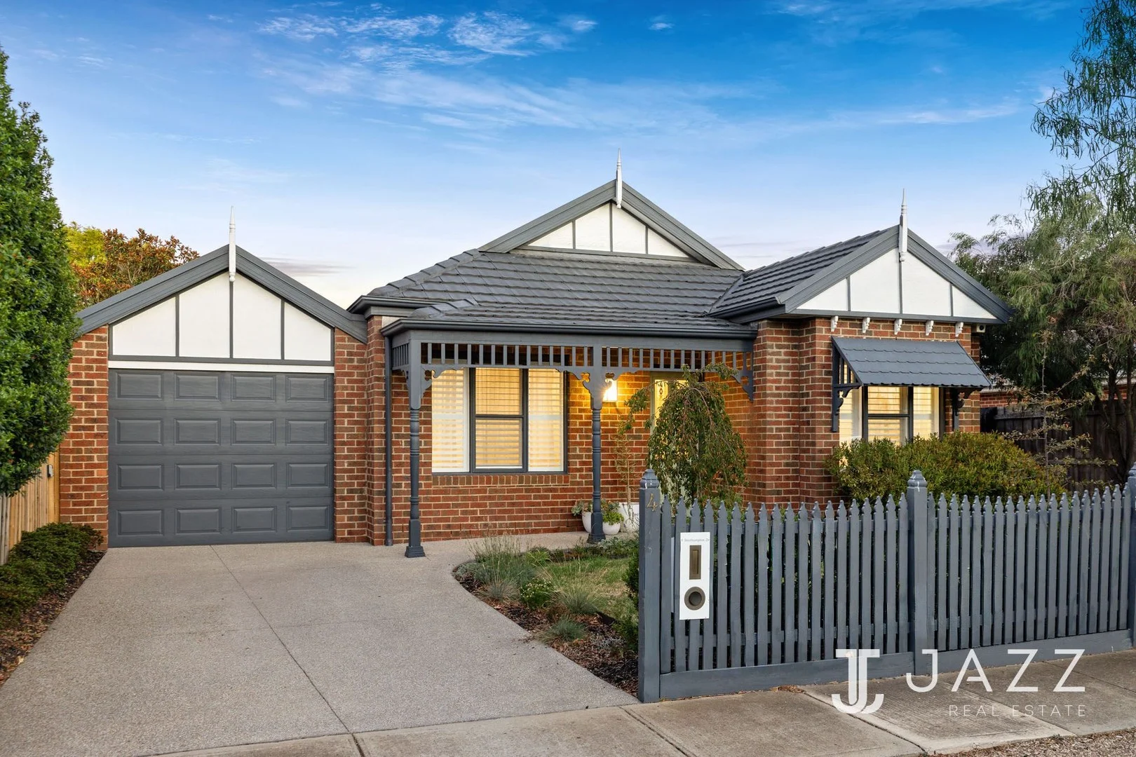 4 Southampton Drive, Point Cook VIC 3030