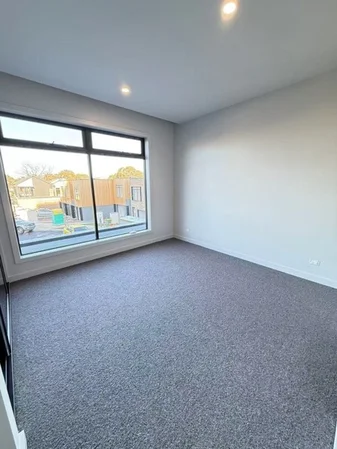 Additional image 5 of 1-12 HUNTINGFIELD PLACE, Ivanhoe VIC 3079