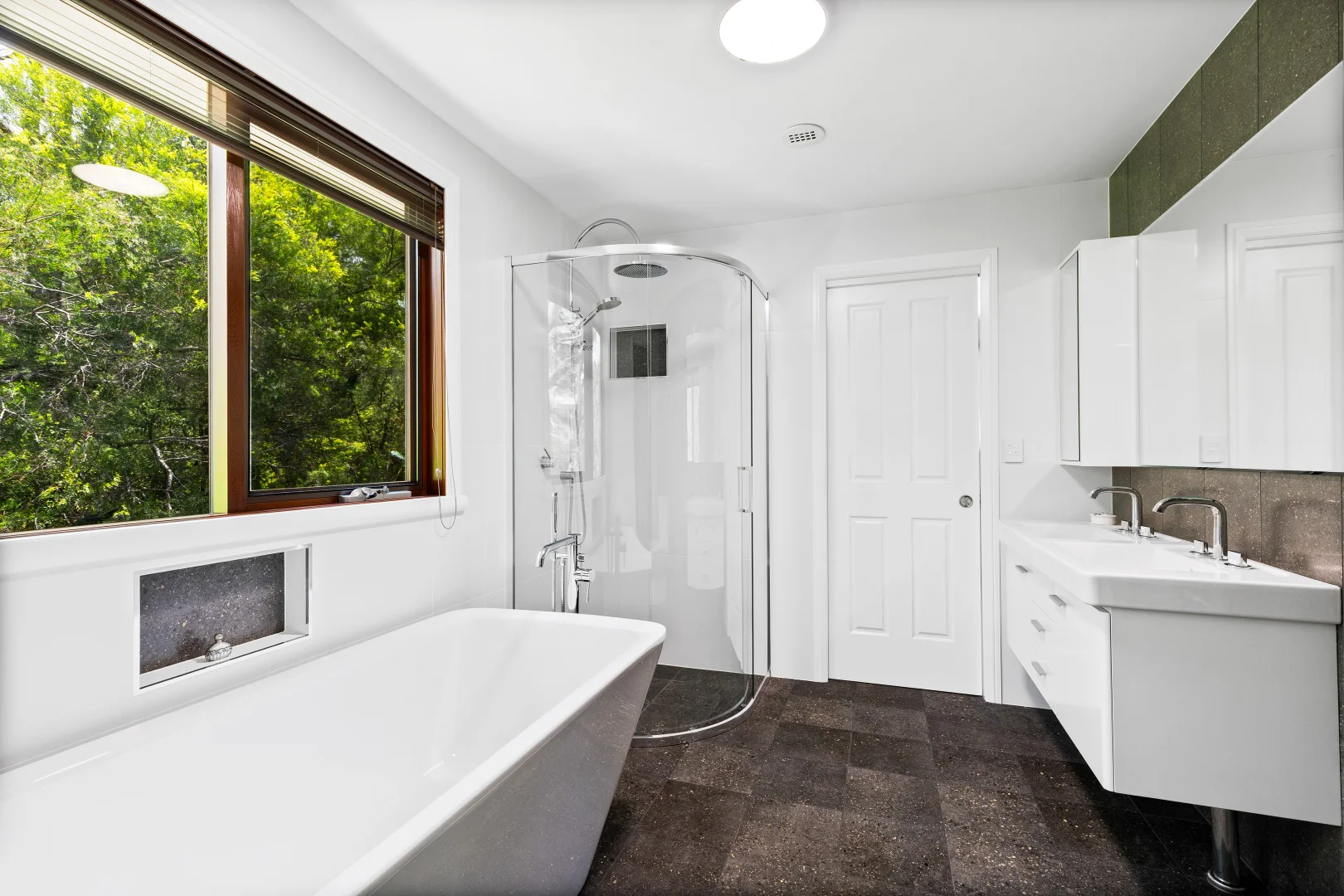 Additional image 12 of 6-10 Wills Street, Blackheath NSW 2785