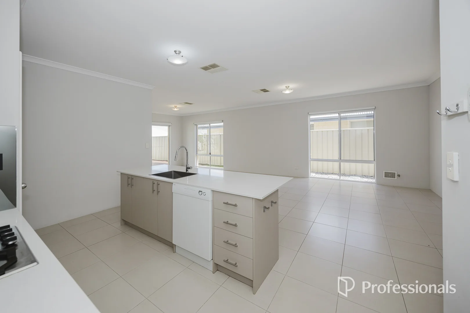 Additional image 6 of 3 Koolert Loop, Yanchep WA 6035