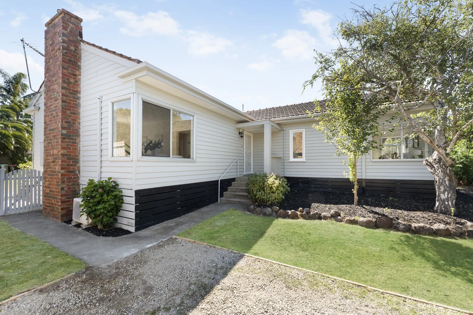 11 Stuart Avenue, Cheltenham VIC 3192