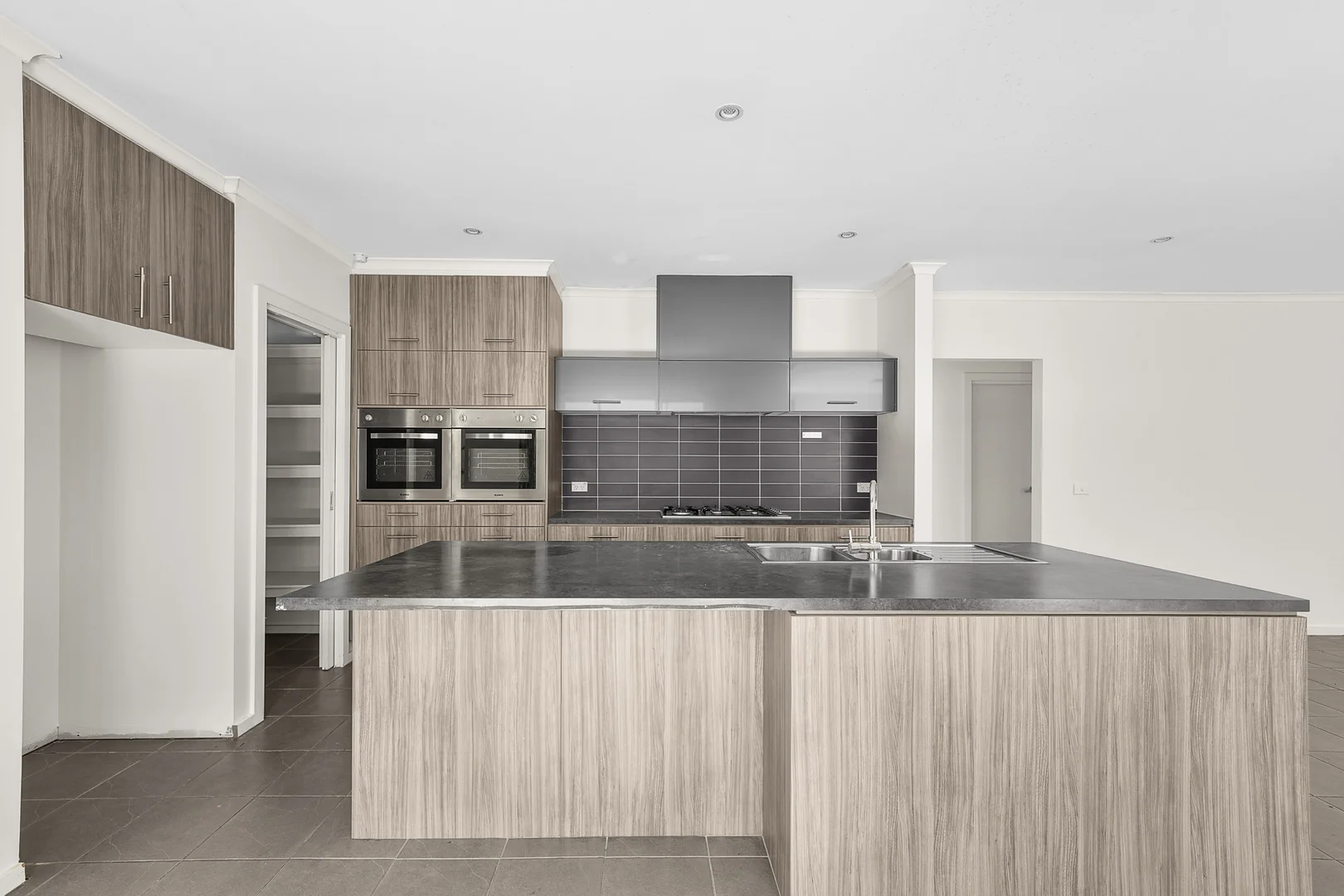 Additional image 8 of 103 Eureka Drive, Manor Lakes VIC 3024