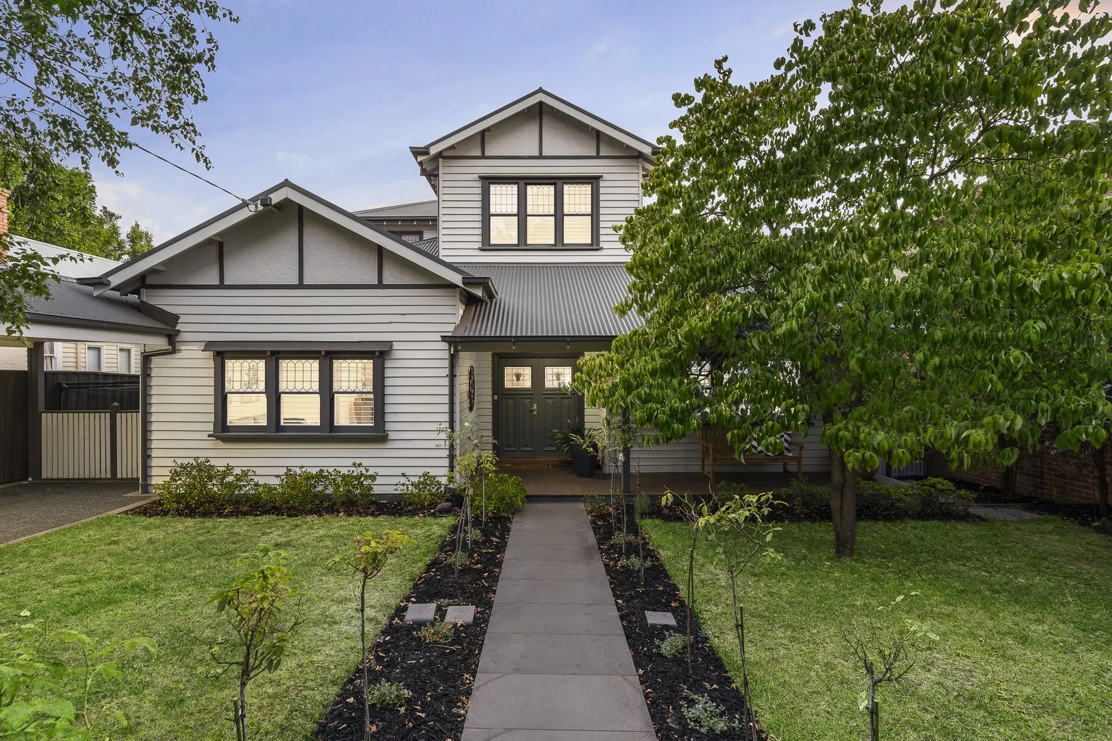 196 Prospect Hill Road, Canterbury VIC 3126