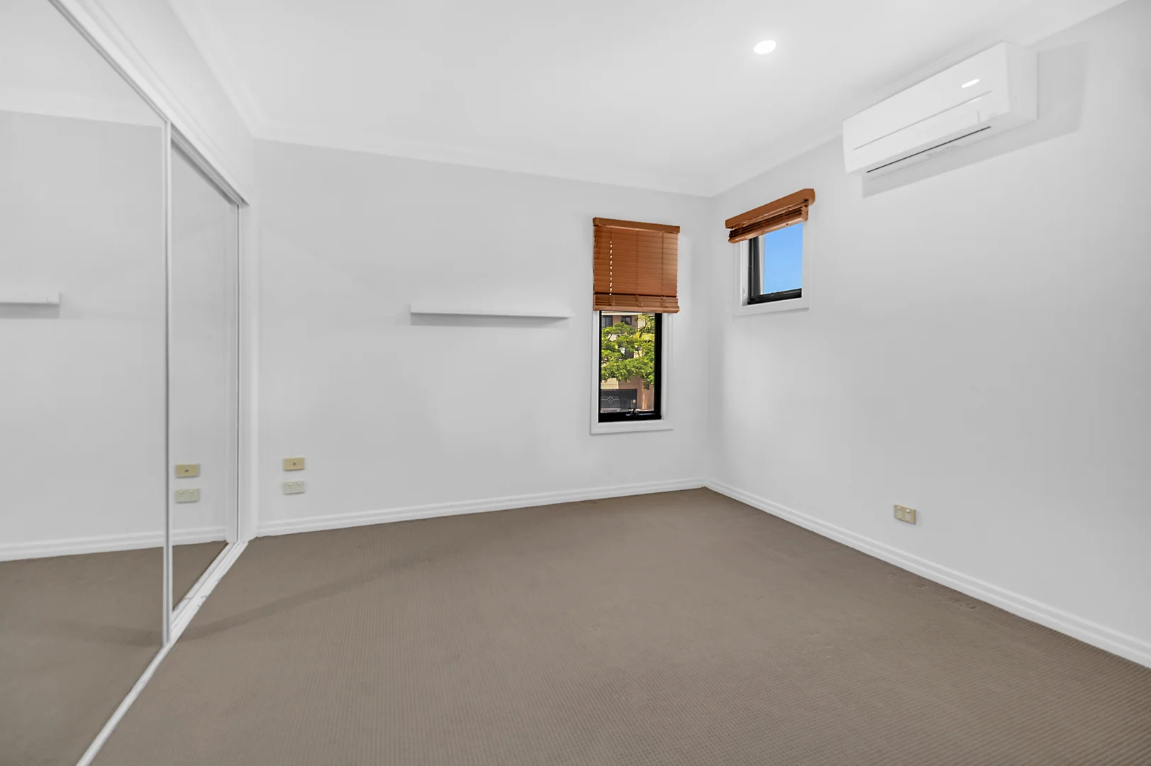 Additional image 14 of 1/50 Bayview Street, Runaway Bay QLD 4216