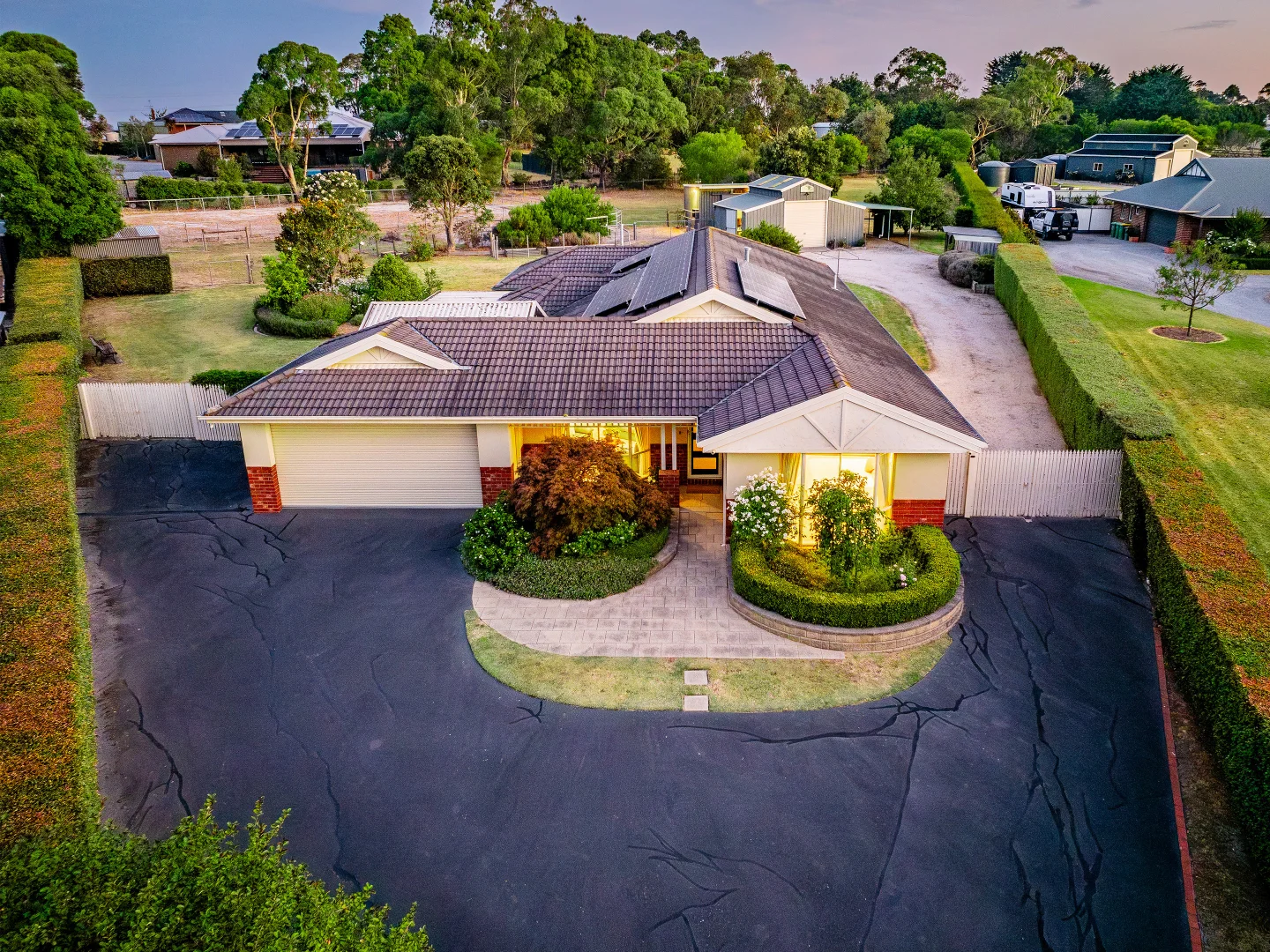 Additional image 32 of 3 Pinehill Drive, Pakenham VIC 3810
