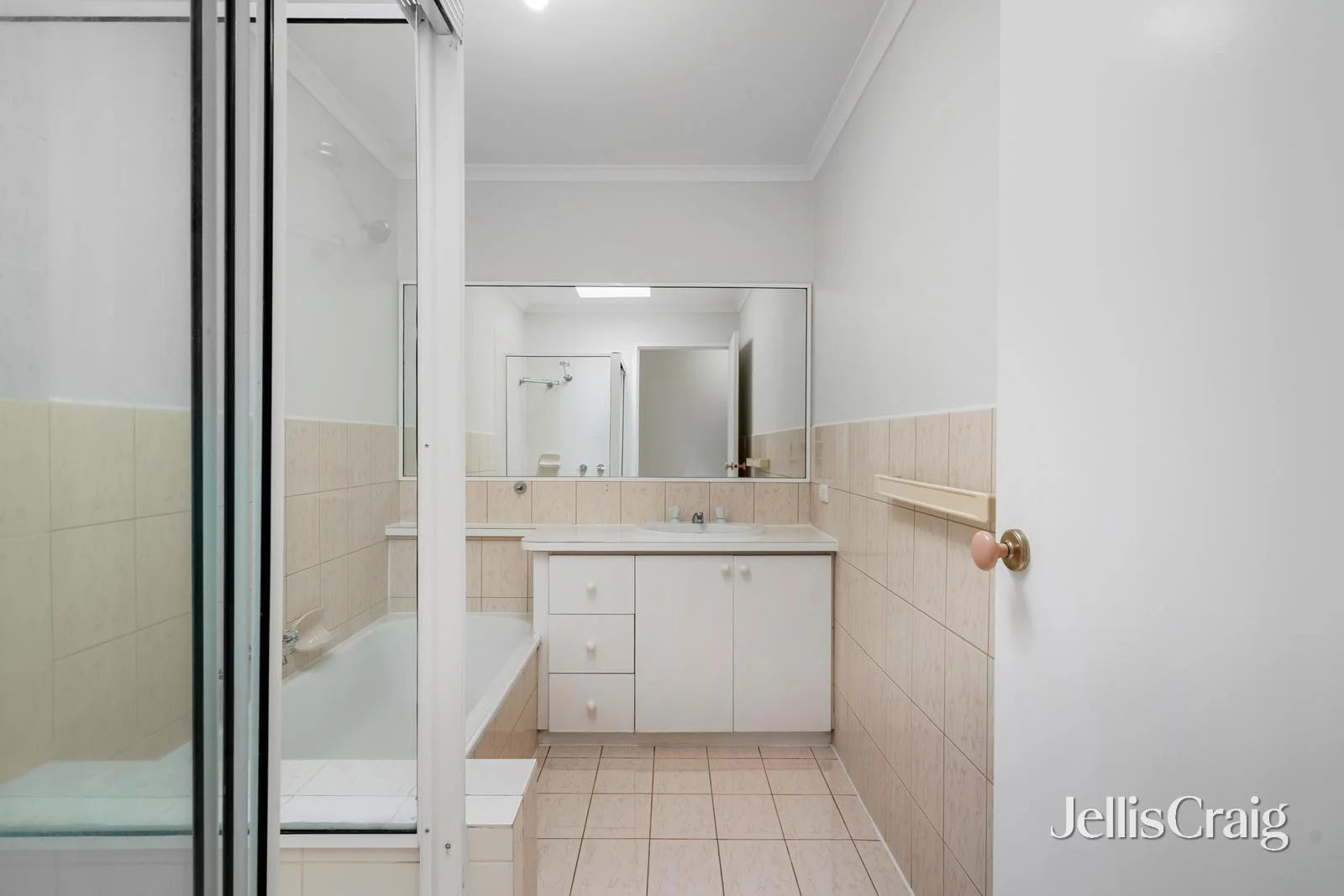 Additional image 7 of 2/14 Mantell Street, Doncaster East VIC 3109