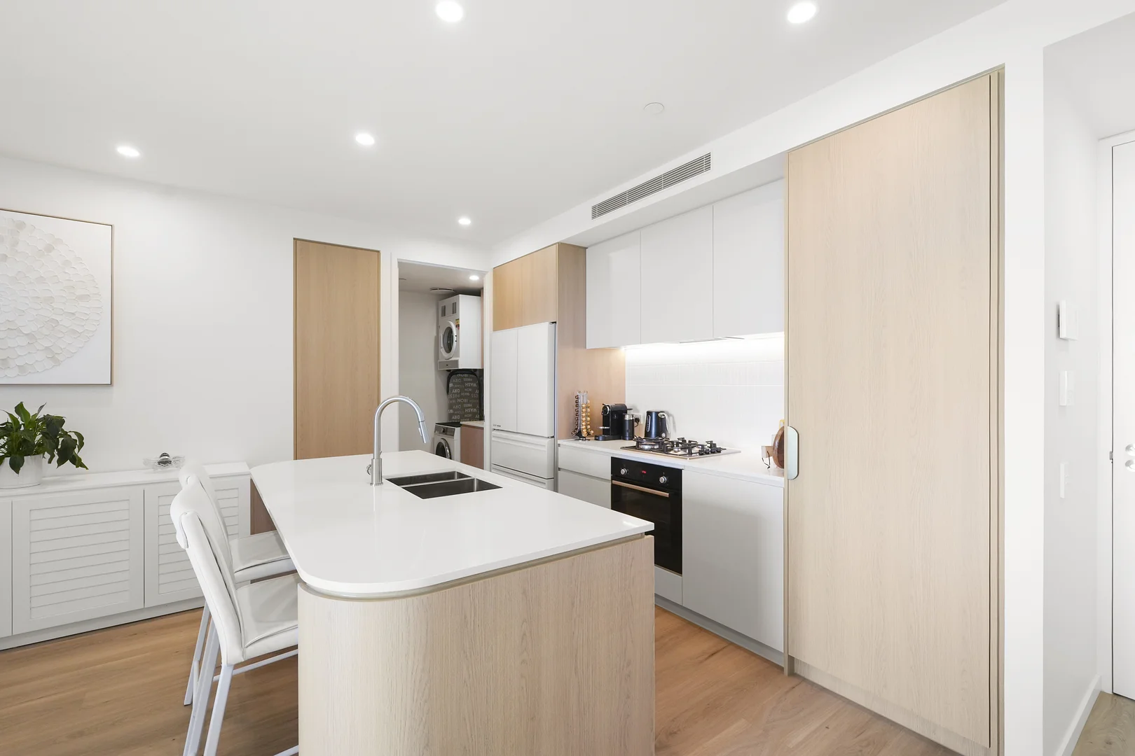 Additional image 6 of 903/146 Surf Parade, Broadbeach QLD 4218