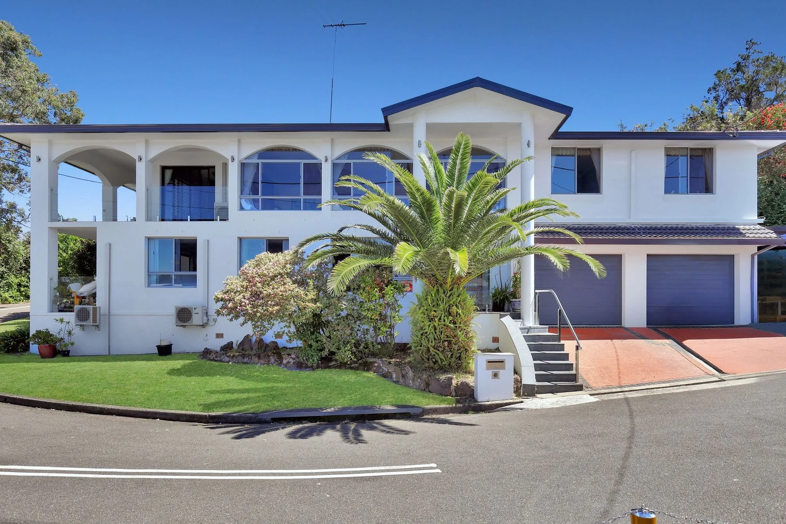 2 Alsace Lane, Peakhurst Heights NSW 2210