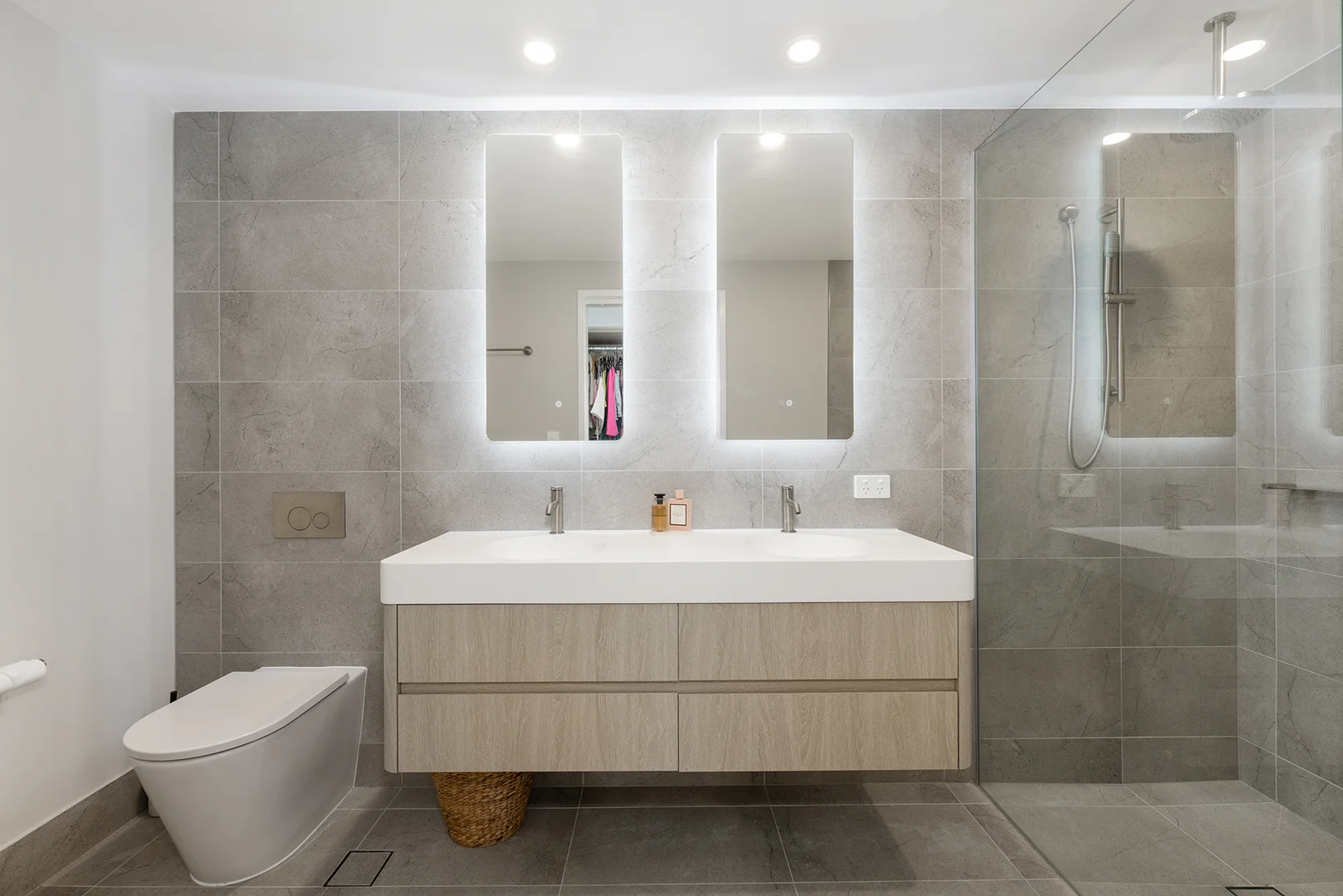 Additional image 8 of 1109/6-8 Sickle Avenue, Hope Island QLD 4212