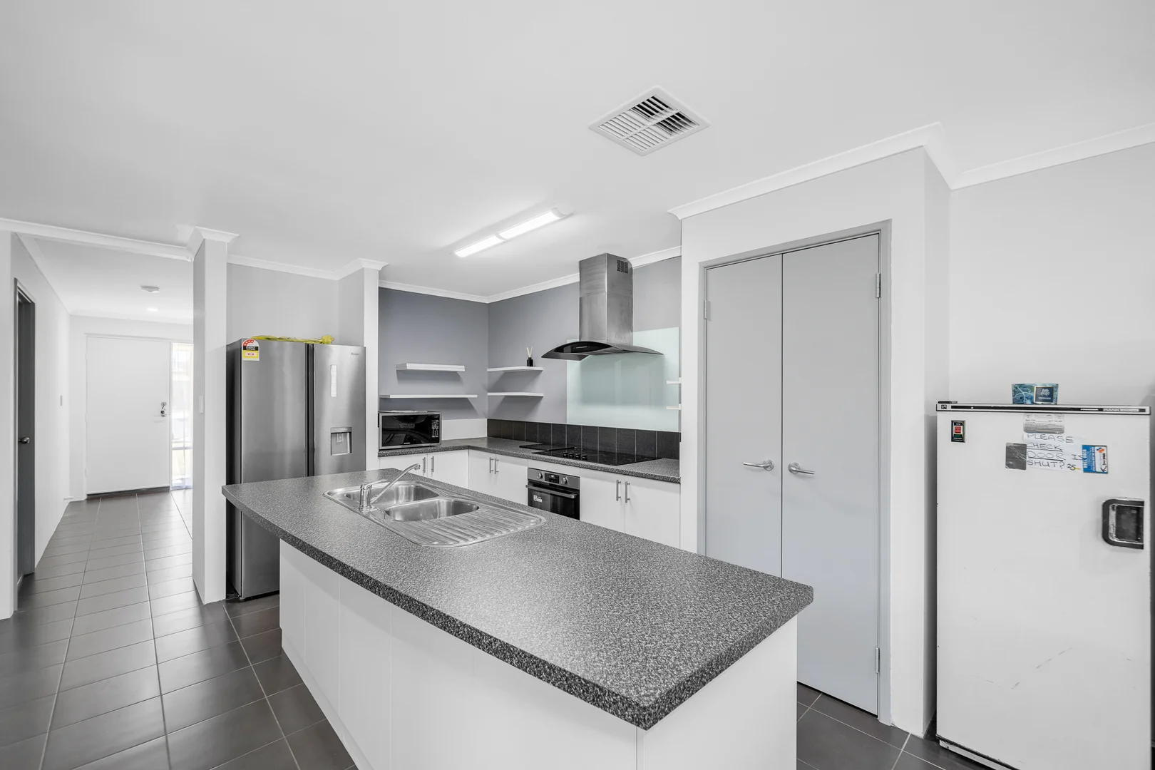 Additional image 6 of 38 Warrida Way, Maddington WA 6109