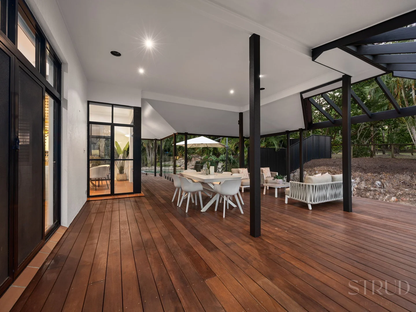 Additional image 3 of 39 Phillip Crescent, Barellan Point QLD 4306