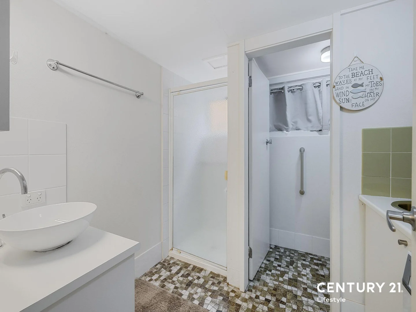 Additional image 9 of Unit 1 'Marperel' 1 Verney Street, Kings Beach QLD 4551