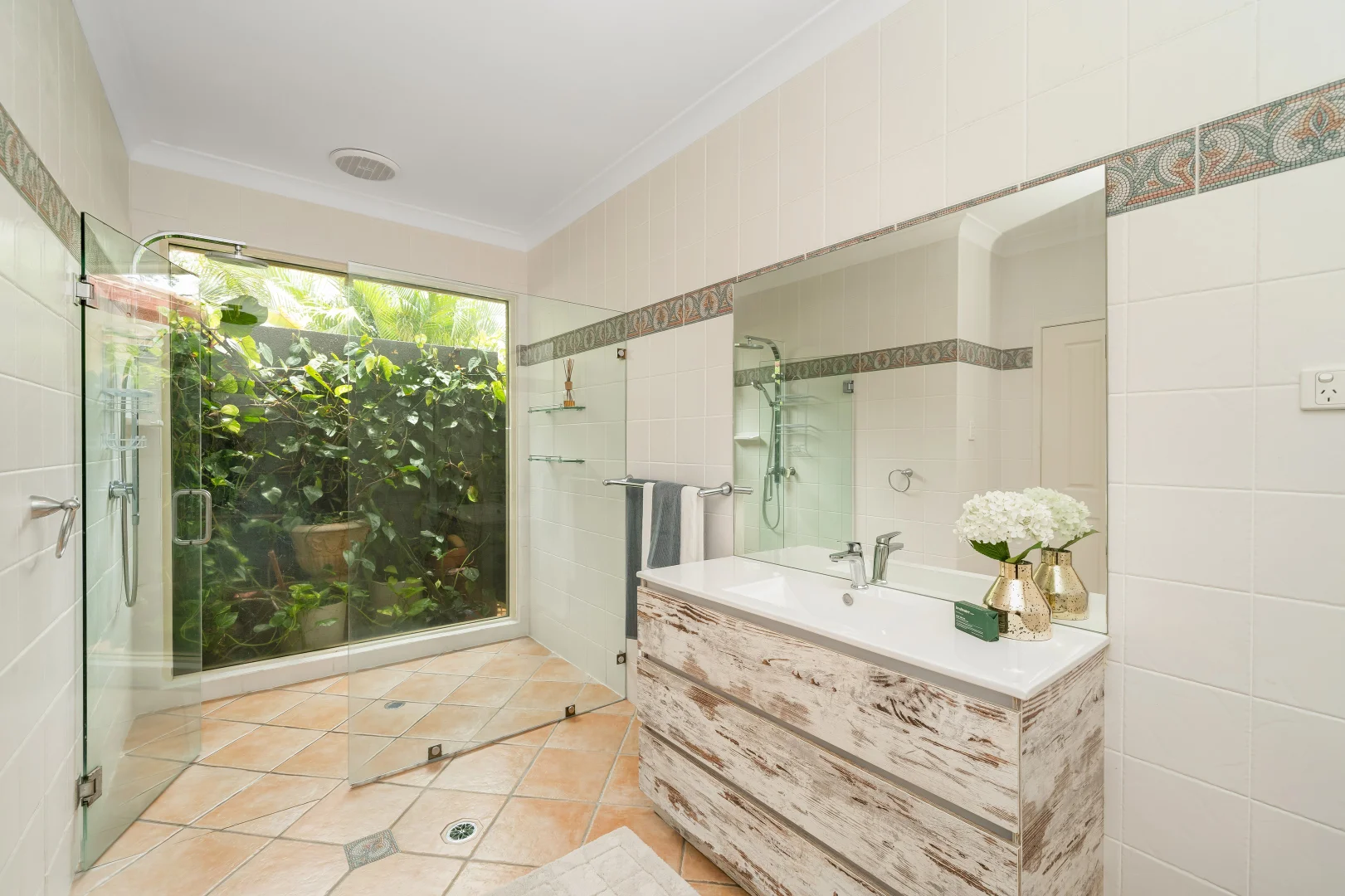 Additional image 13 of 93 Coutts Drive, Bushland Beach QLD 4818