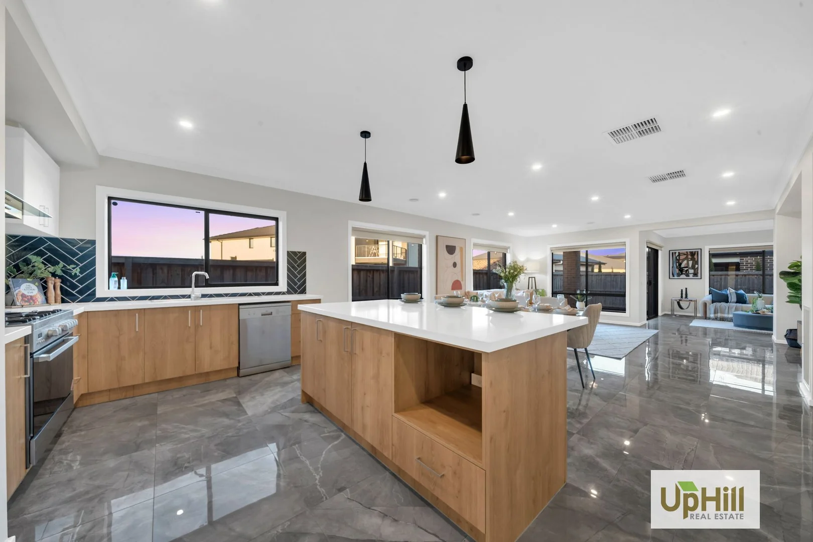 Additional image 12 of 28 Carradale Road, Clyde North VIC 3978