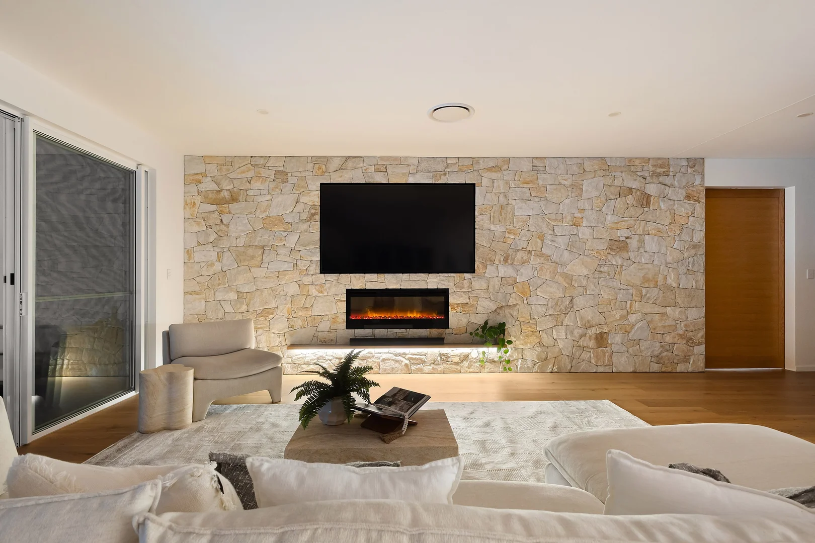 Additional image 9 of 290 Rio Vista Boulevard, Mermaid Waters QLD 4218