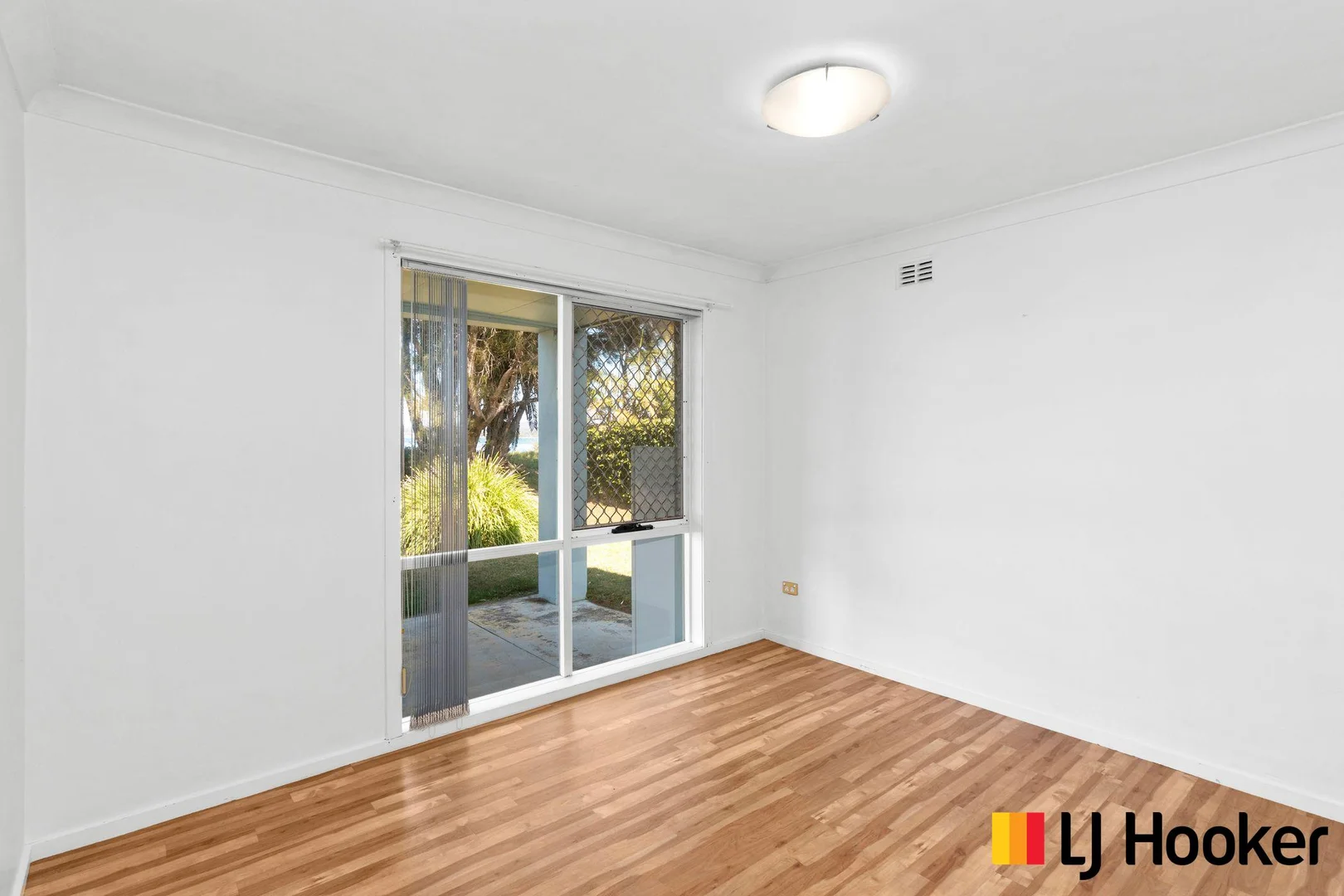 Additional image 19 of 6 Myamba Parade, Surfside NSW 2536