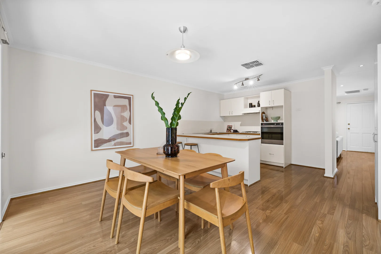 Additional image 4 of 19/262-274 Poath Road, Hughesdale VIC 3166