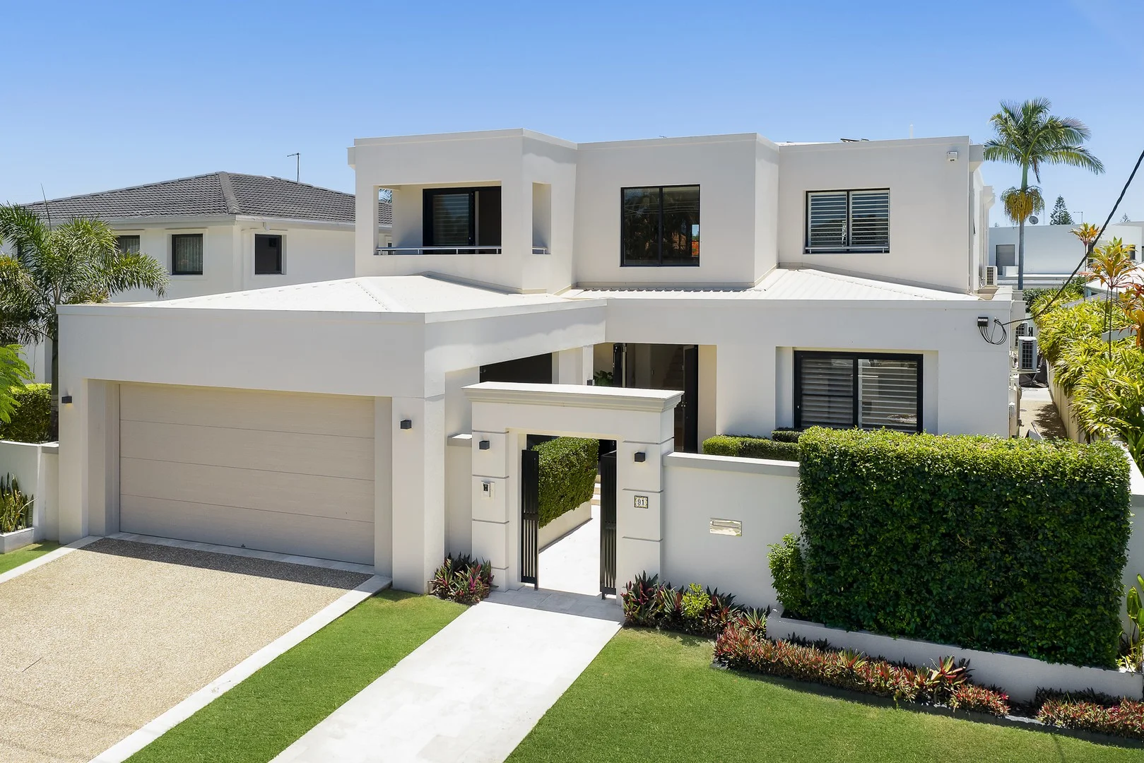 91 Amalfi Drive, Isle Of Capri QLD 4217