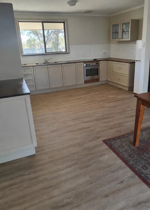 1 Moonah Street, Leigh Creek SA 5731