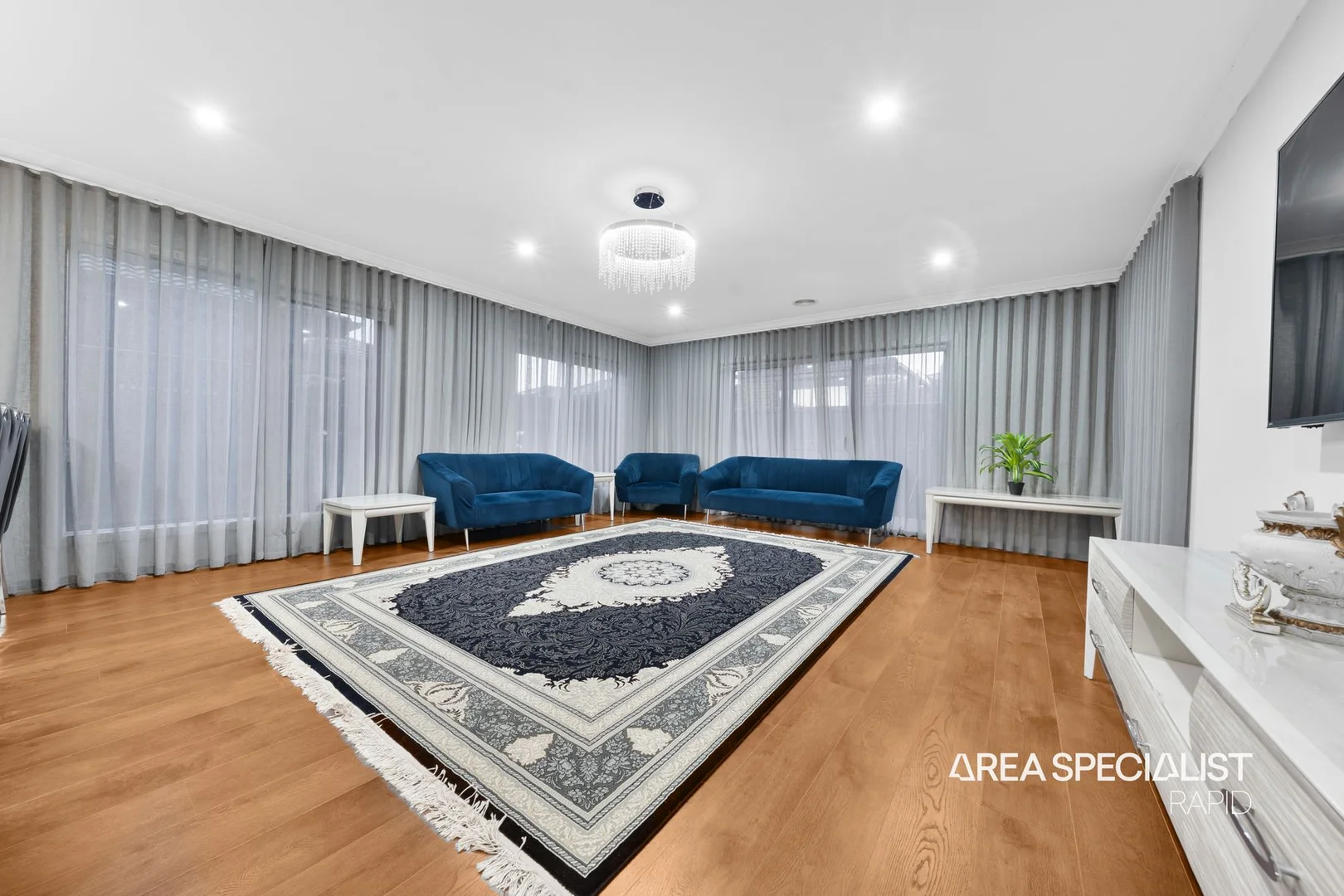 Additional image 2 of 33 Beatrix Circuit, Officer VIC 3809