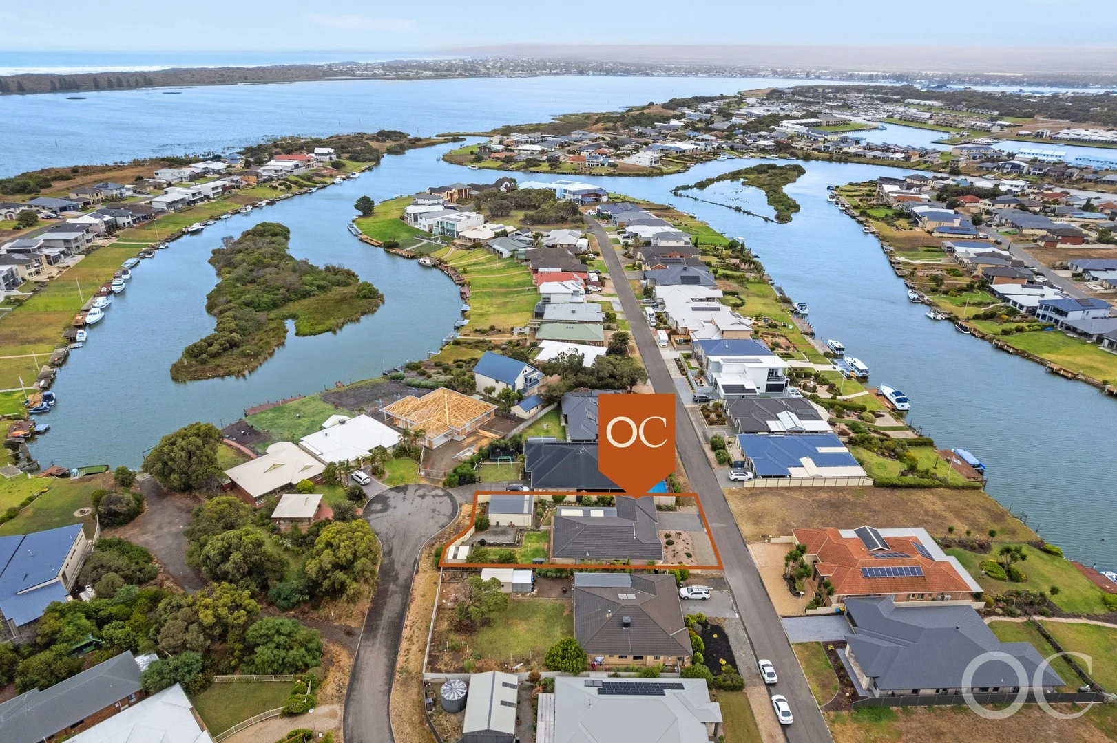 11 Prince Alfred Parade, Hindmarsh Island SA 5214