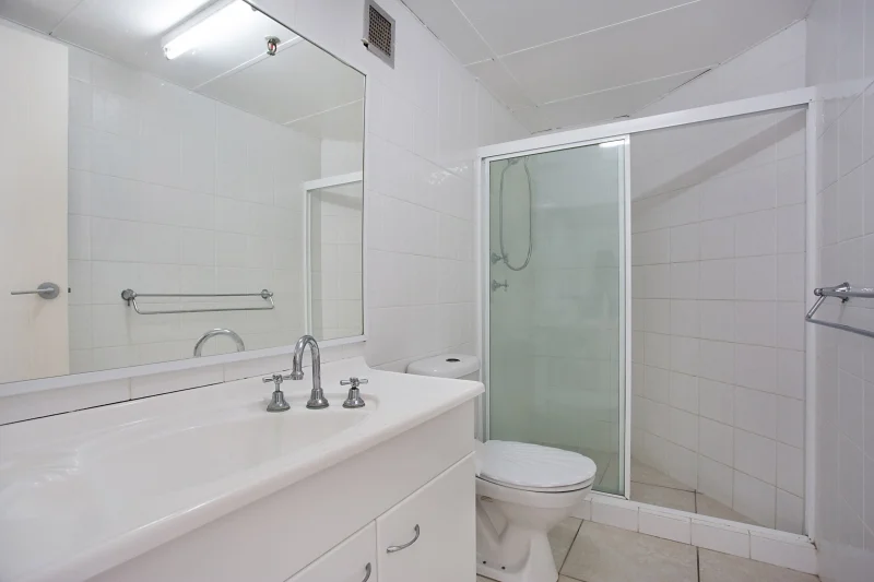 Additional image 10 of 100/114 The Esplanade, Surfers Paradise QLD 4217