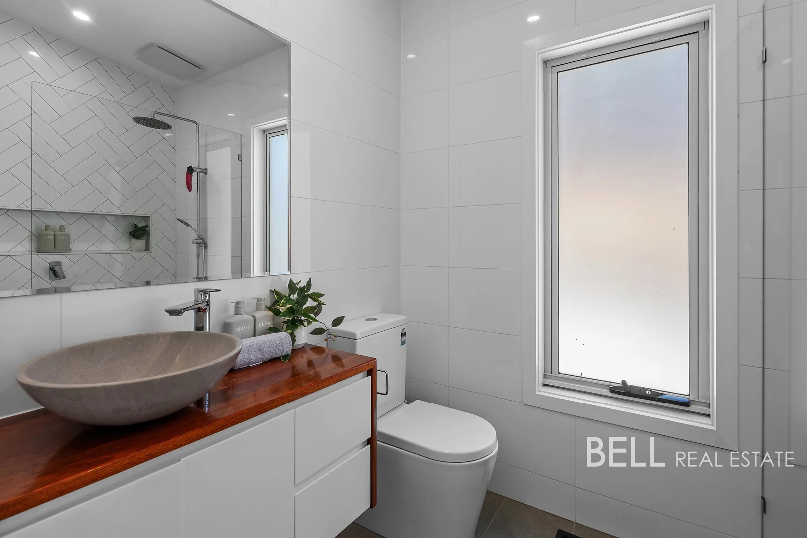 Additional image 10 of 28 Kitchener Parade, Cockatoo VIC 3781