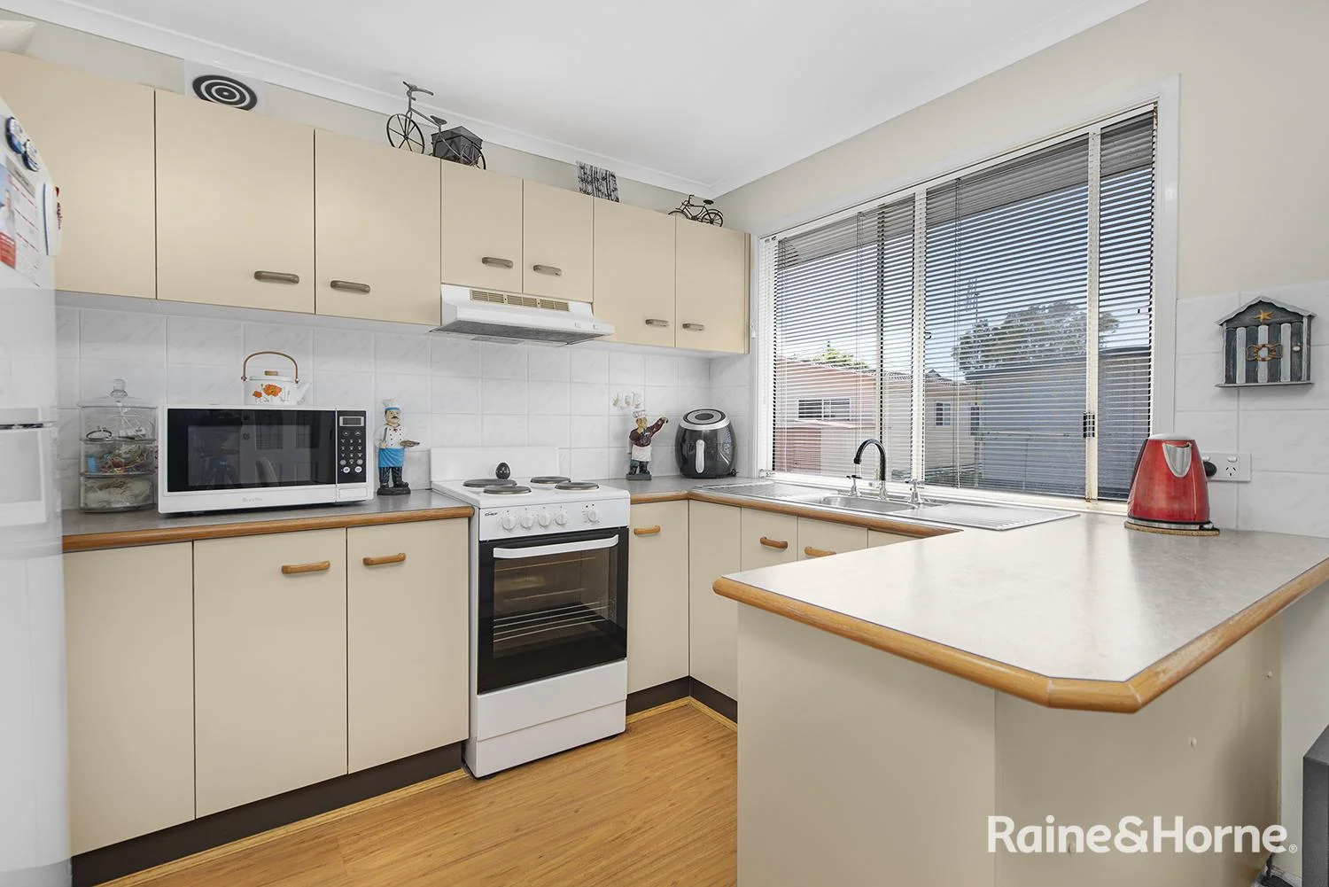 Additional image 6 of 12/687 Pacific Highway, Belmont NSW 2280