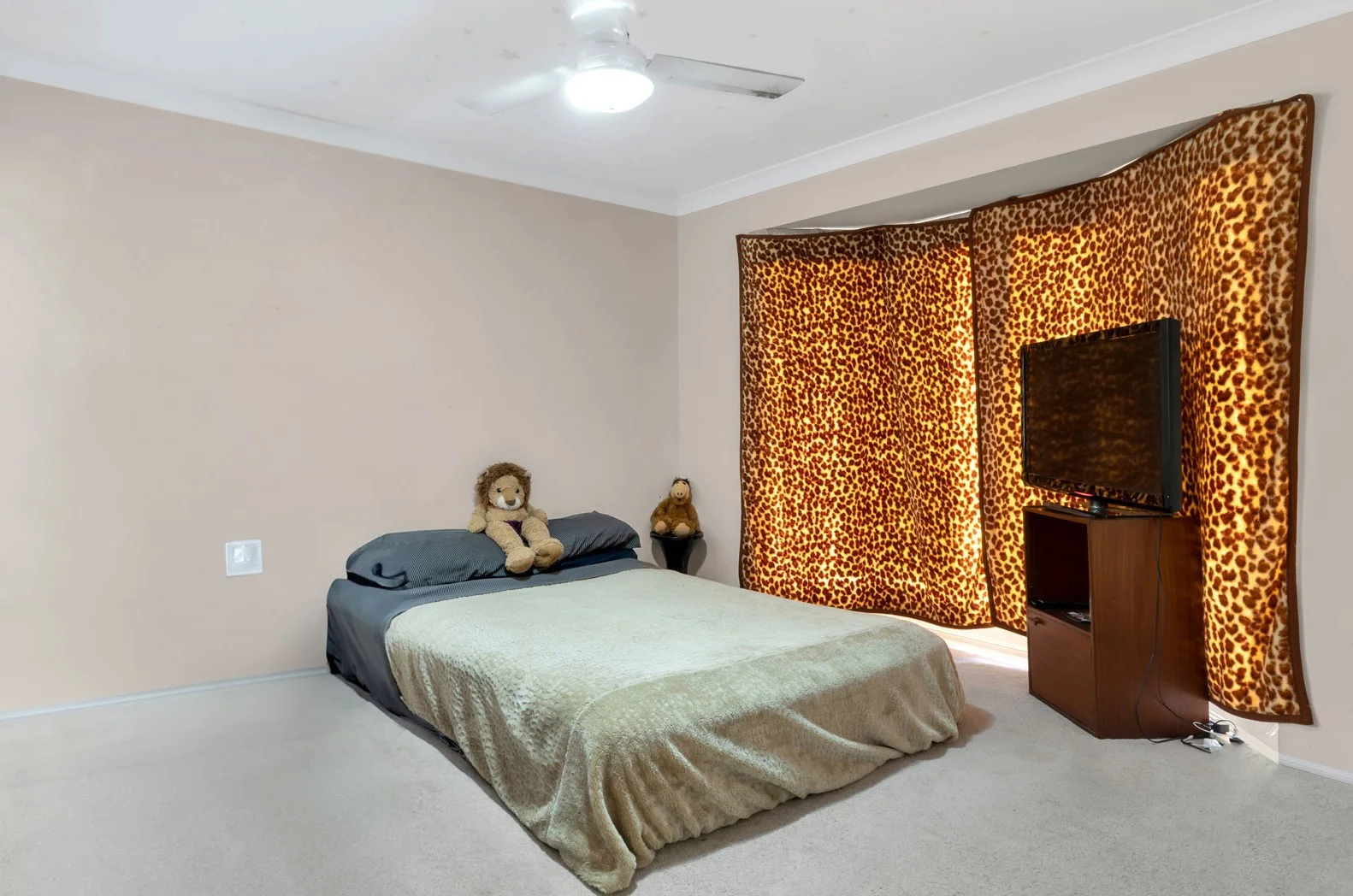 Additional image 12 of 4 Grimsdyke Court, Molendinar QLD 4214