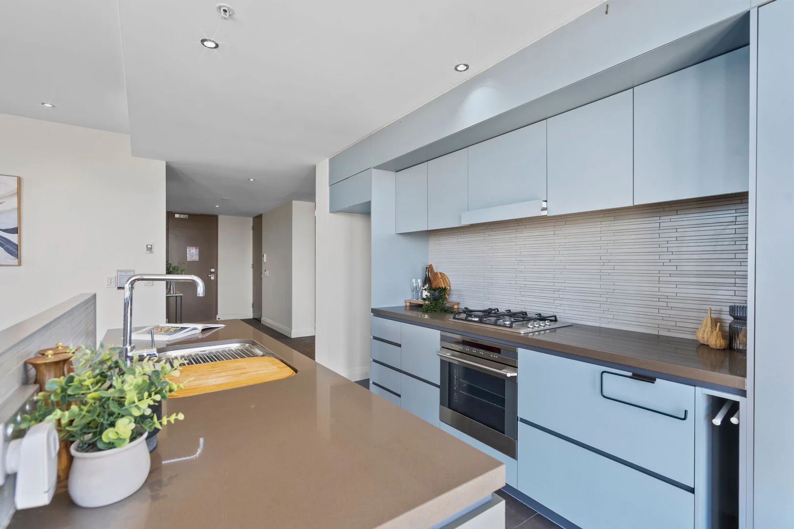 Additional image 2 of 404/101 Marine Parade, Redcliffe QLD 4020