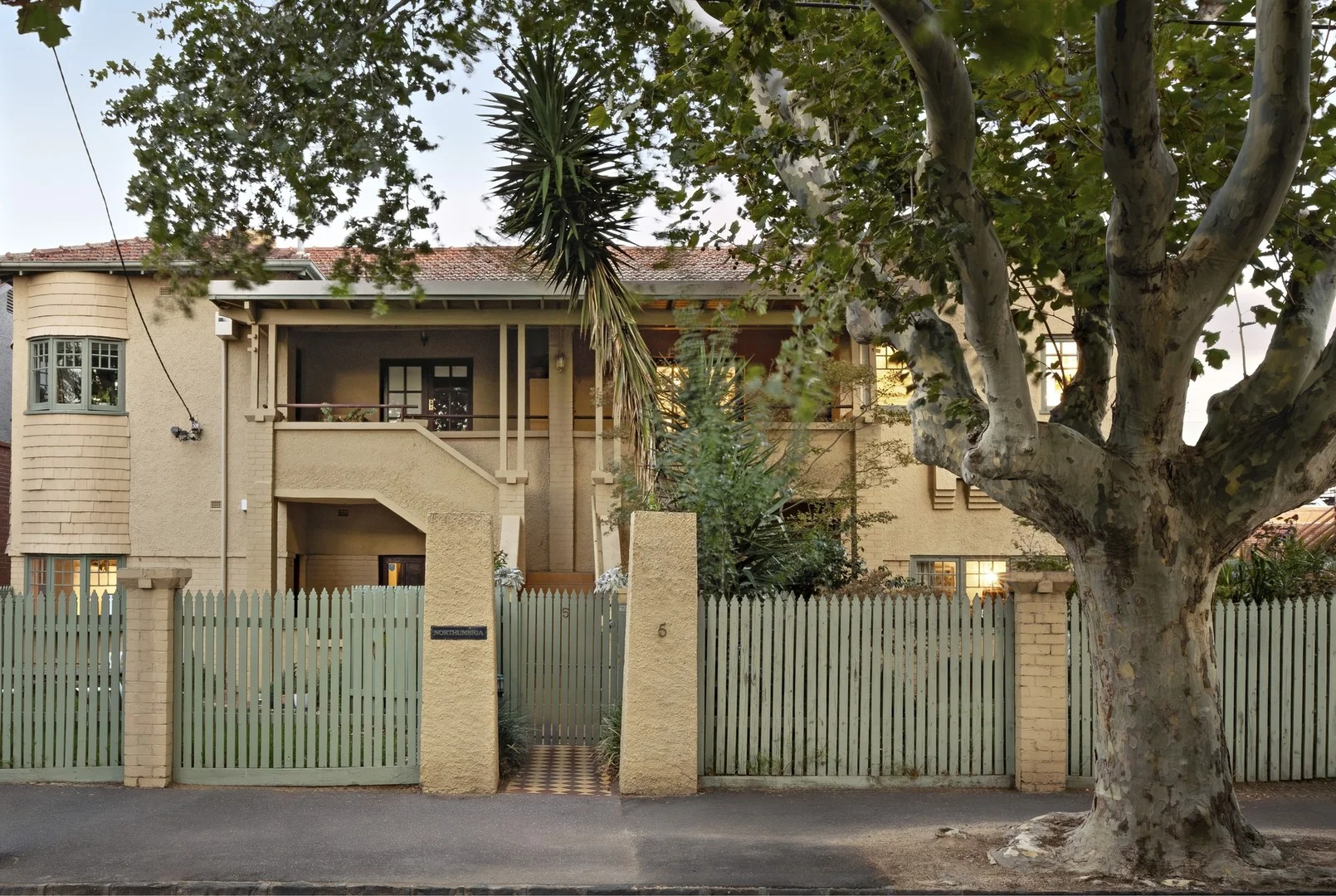 4/5 Beach Avenue, Elwood VIC 3184