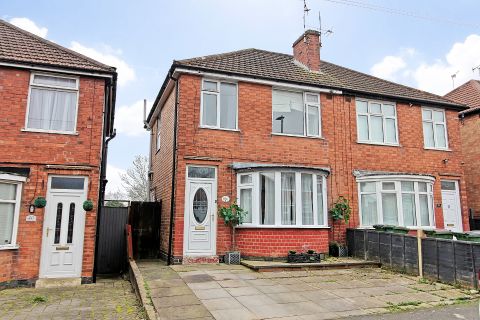 Henley Crescent, Braunstone Town, Leicester LE3