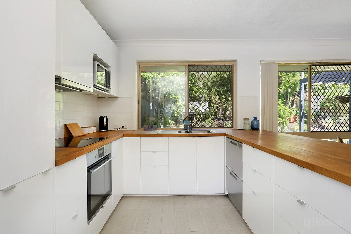 Additional image 11 of 2/469 Pine Ridge Road, Runaway Bay QLD 4216