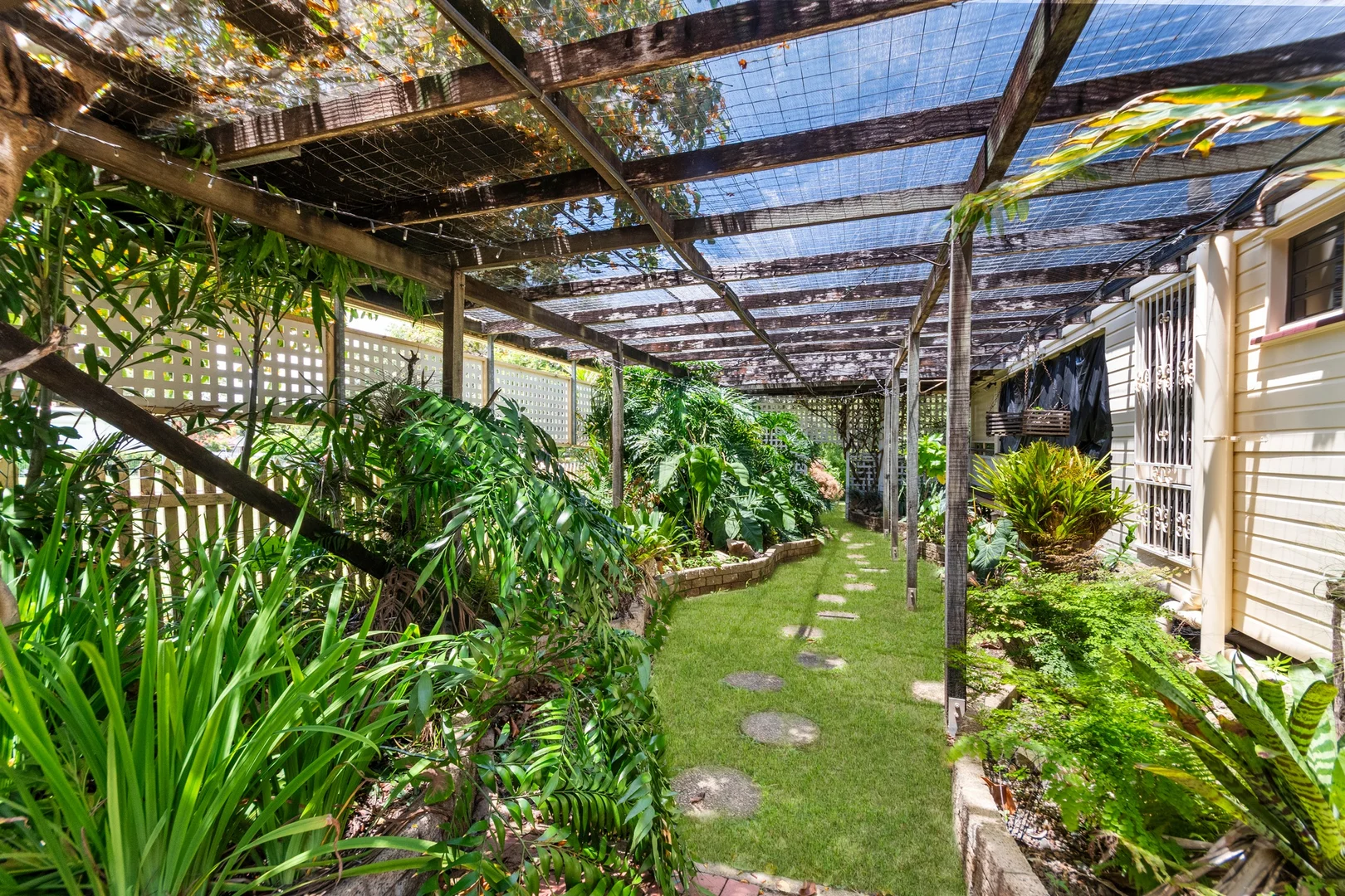 Additional image 28 of 40 Paxton Street, North Ward QLD 4810