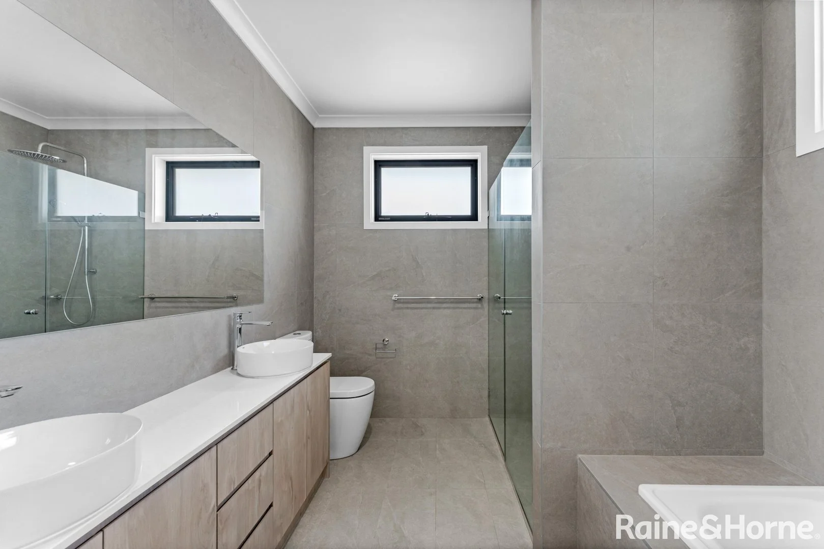 Additional image 15 of 5 Bonthrone Street, Strathnairn ACT 2615